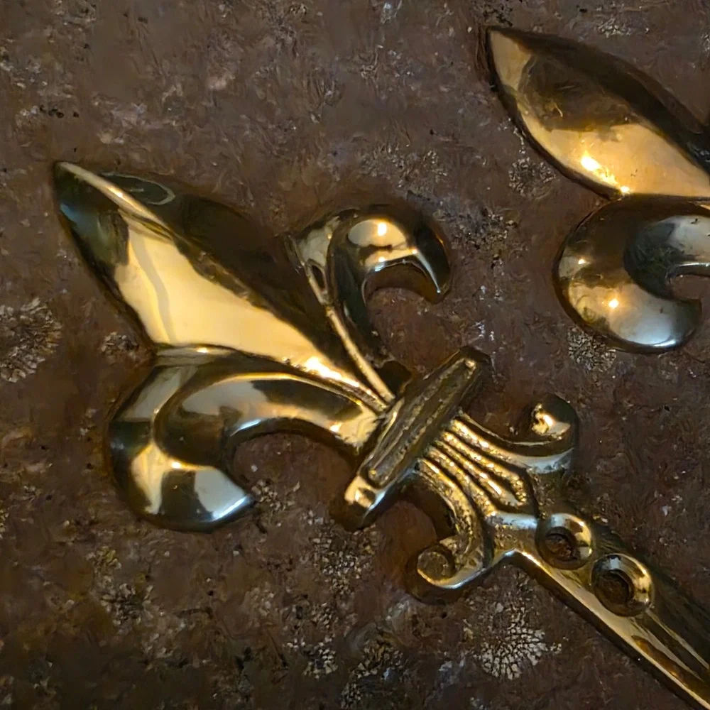 Vintage Brass Fleur De Lis Wall Hooks Set of 2 Gold French Country Decor 6.75in